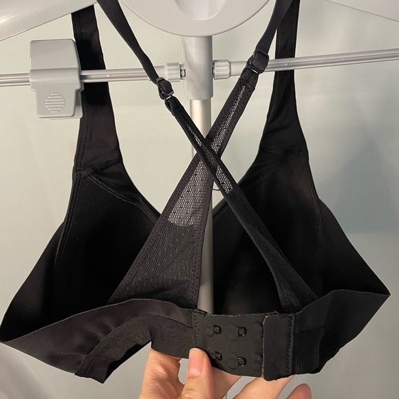 Lululemon 34C Black Lightweight Racerback Adjustable Straps Bra - Picture 3 of 7
